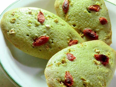 いい香り、クコと生姜の緑茶マドレーヌ